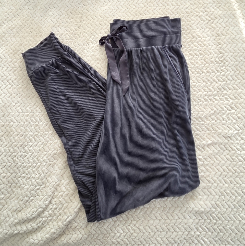 Victoria's Secret Ribbed Lounge Jogger Pants in Charcoal